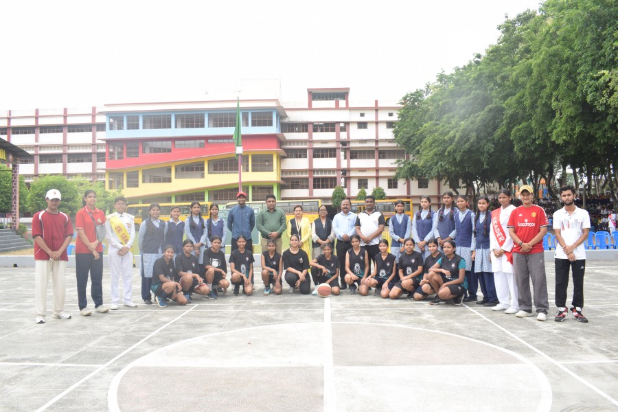 Montfort: Photo Gallery