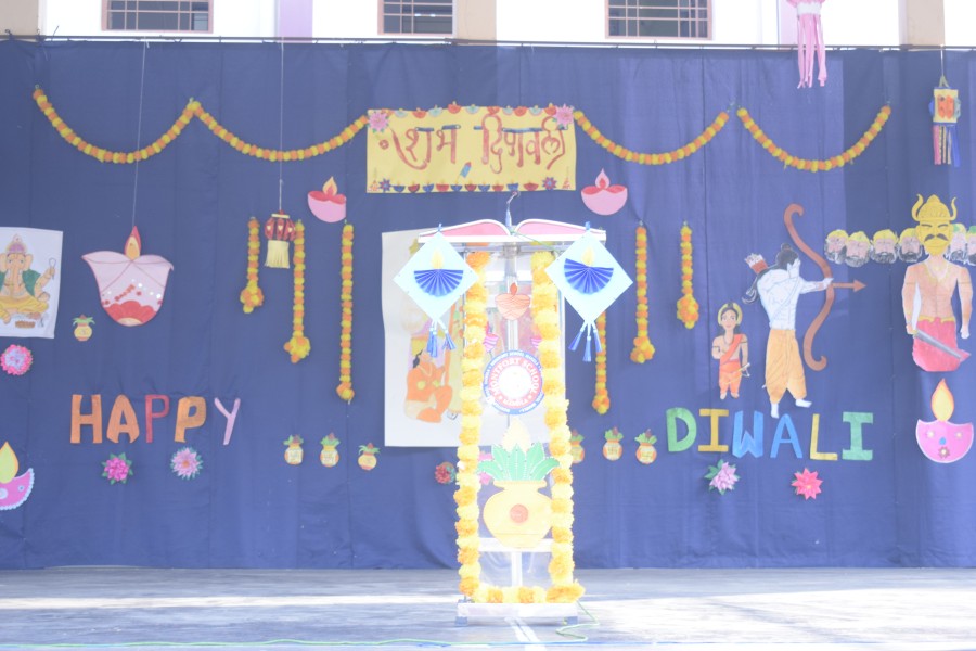 Montfort: Photo Gallery