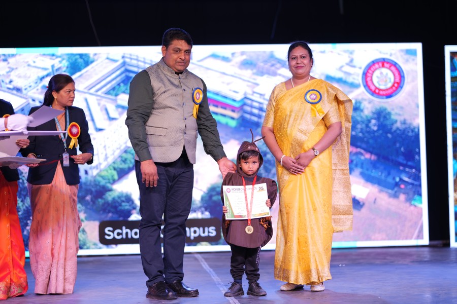 Montfort: Photo Gallery