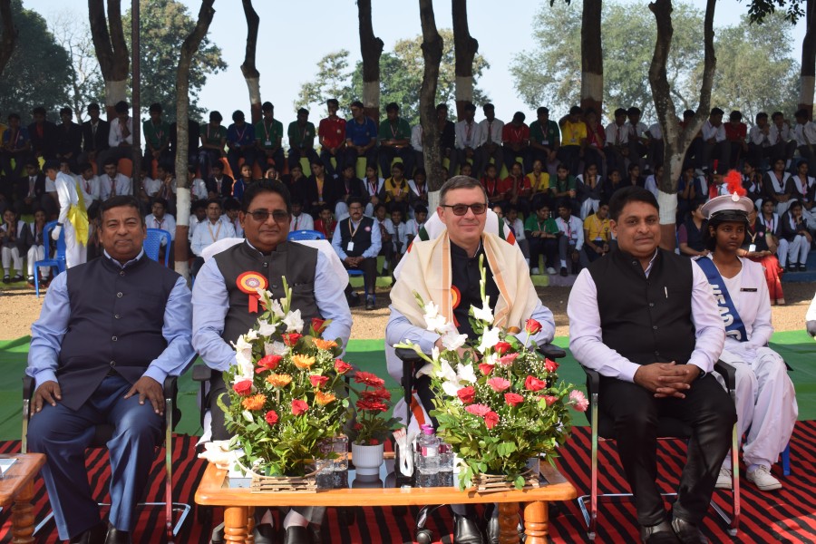 Montfort: Photo Gallery